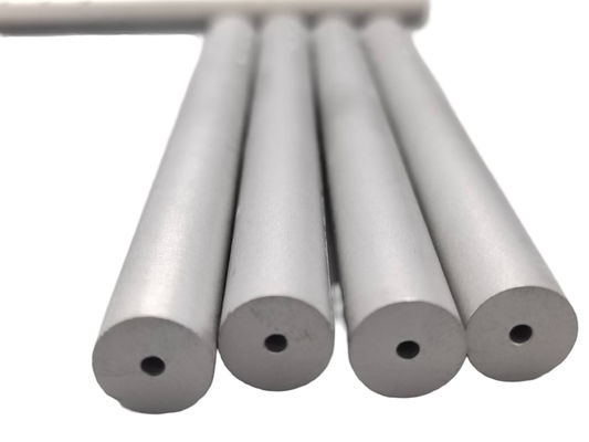 Carburo di tungsteno liquido di raffreddamento bianchi resistenti all'usura Carburo di trivella con fori di raffreddamento
