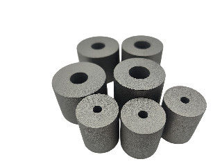 Processo di stampaggio a freddo di alta precisione Produzione di carburo Stampi per elementi di fissaggio per prodotti ad alta richiesta